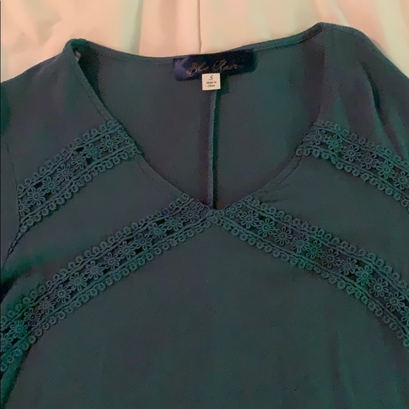 Blue flowy top - Picture 3 of 3